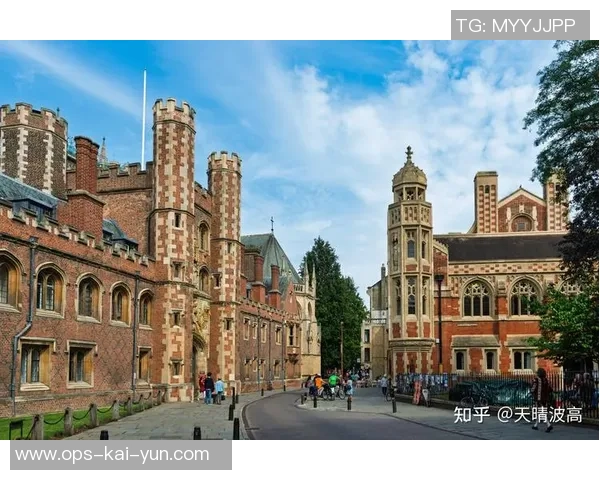 探索英国现代足球的演变与影响力及其全球化趋势